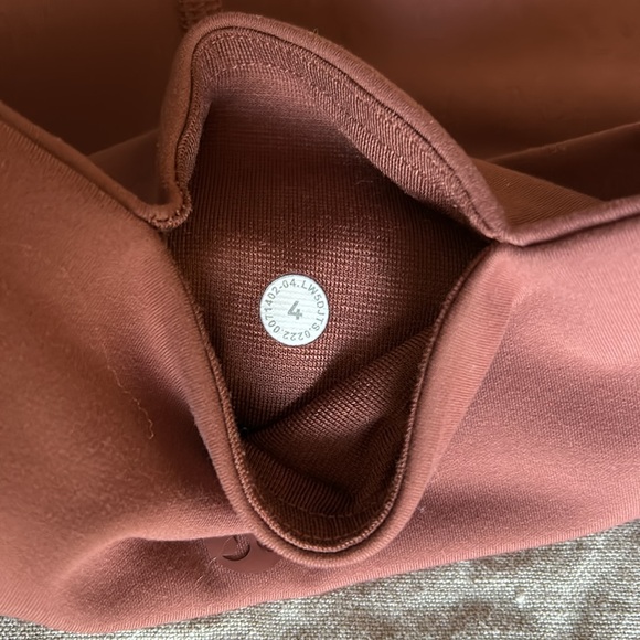 ✨ LULULEMON INSTILL TIGHT 25” IN DUSTY ROSE/CLAY SZ 4 - Picture 4 of 5
